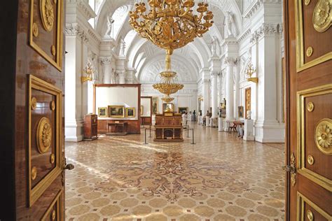  Hermitage Müzesi'ni Keşfedin: Sanatın ve Tarihin Gizemli Dünyası!